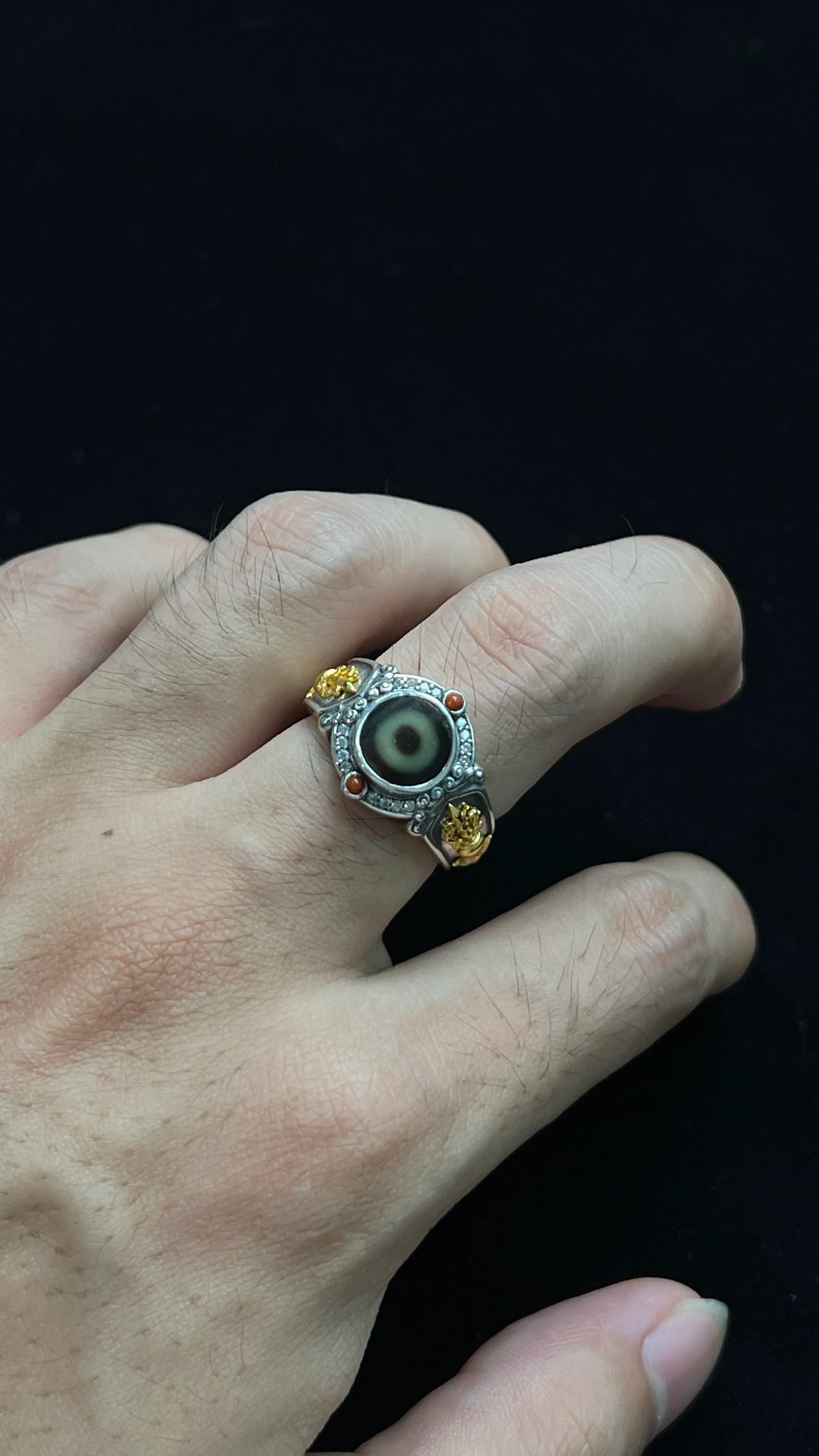ZenWuxiang Single-Eye Agate Nanhong 925 Silver Adjustable Ring