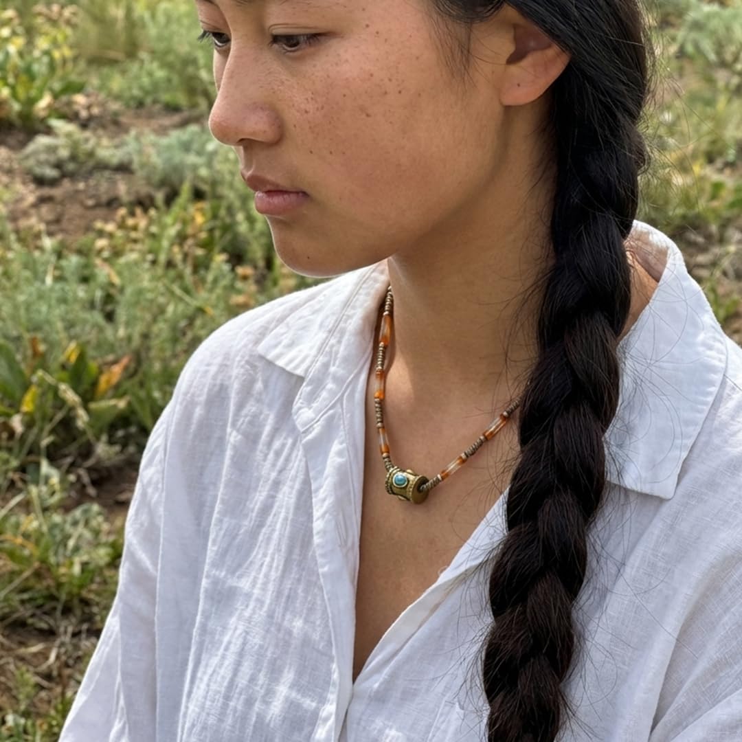 ZenWuxiang Tibetan Mani Stone Agate Necklace, Boho Ethnic Necklace with Natural Agate Beads, Lulutong Bead & Brass Charm, Vintage Tibetan Protection Jewelry