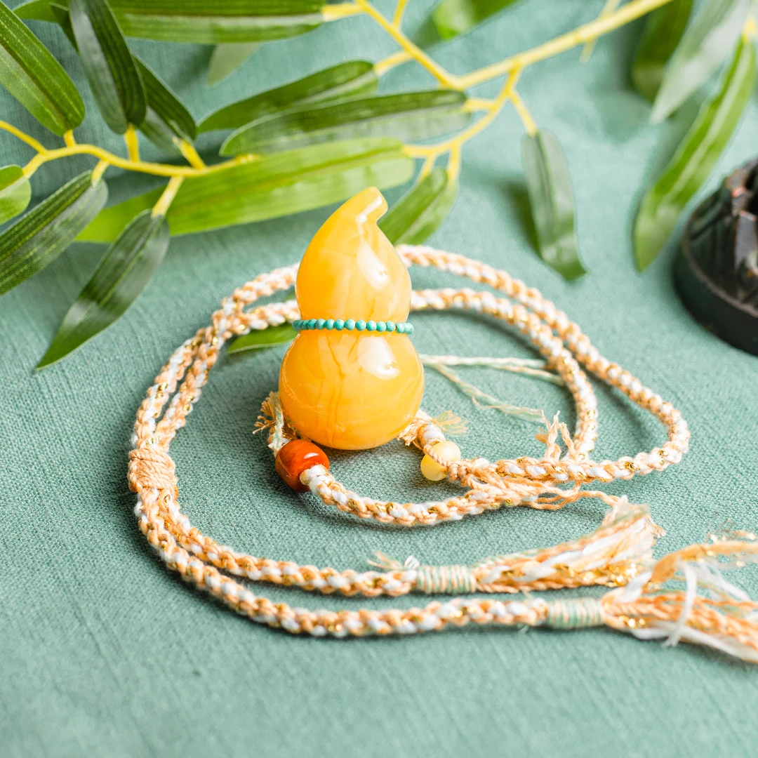 ZenWuxiang Honey Amber Gourd Necklace with Turquoise